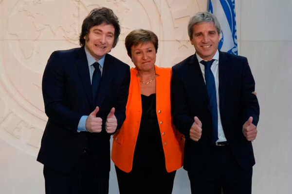 Argentina incumple la meta impuesta por el FMI y deberá solicitar formalmente una dispensa