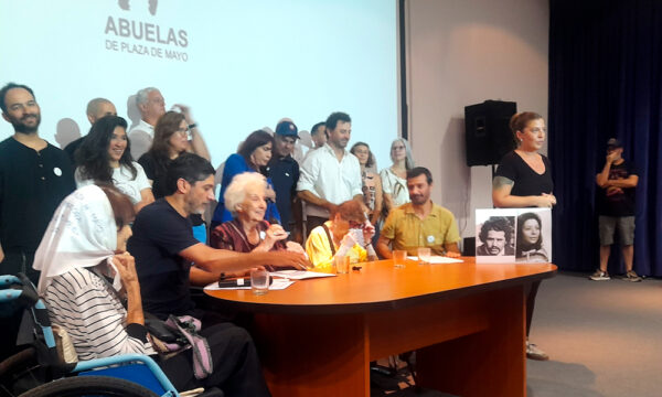 Abuelas de Plaza de Mayo restituye a la nieta 139