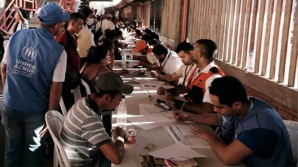 Venezuela atiende a más de 800 colombianos desplazados por conflicto en zona del Catatumbo