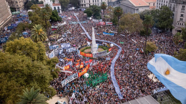 Marcha por memoria, verdad, justicia y contra el negacionismo de Milei