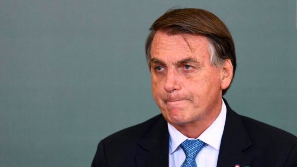 Los cinco delitos que se imputan a Bolsonaro rondan los 40 años de prisión