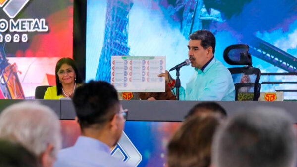 Maduro asegura que Venezuela continuará su recuperación pese a nuevas sanciones de EEUU