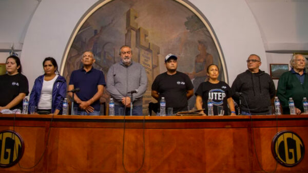 Anuncian paro general en Argentina para el 10 de abril