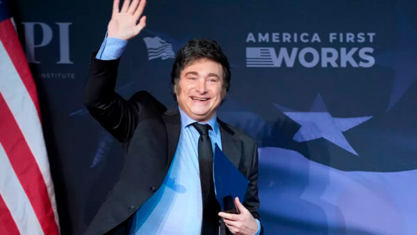 Milei le entrega el manejo de la economía argentina a los EEUU
