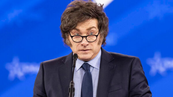 Se desploma la confianza en el Gobierno de Milei ante situación económica argentina