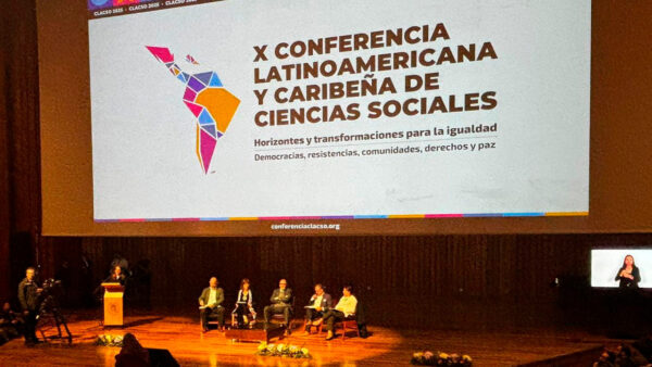 Académicos latinoamericanos piden usar el pensamiento crítico contra las desigualdades