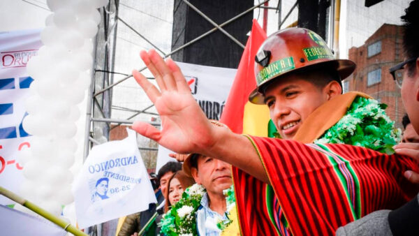 Avalan candidatura de Andrónico Rodríguez y retiran personería al partido de Evo Morales