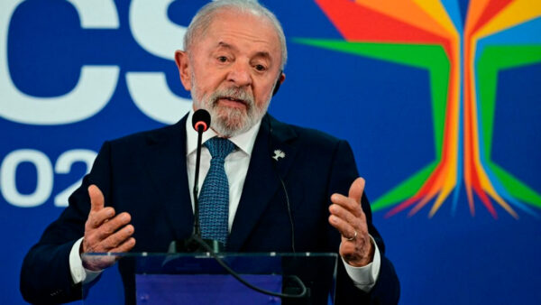 Lula firma el decreto que permite a Brasil adoptar contramedidas a los aranceles de Trump