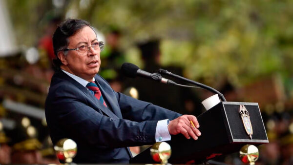 Petro solicita reunión urgente de cancilleres y ministros de América Latina ante amenazas de EEUU