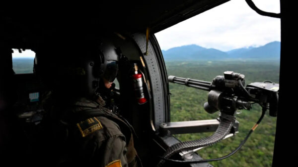 Colombia suspende compra de armas a Estados Unidos