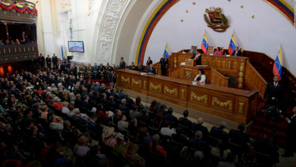 Venezuela aprueba un “tratado de asociación estratégica” con Rusia