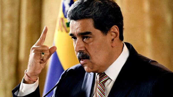 Maduro ve con “extrema alarma” uso de la CIA como “amenaza” contra Venezuela