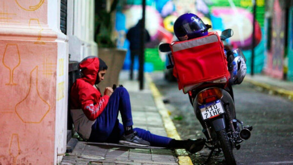 El gobierno de Milei amenaza a trabajadores: se viene la reforma laboral y tributaria