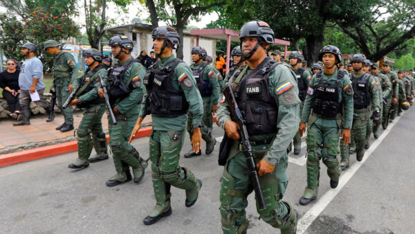 Maduro anuncia nuevo ejercicio defensivo y asegura que “seguirá ganando la paz”