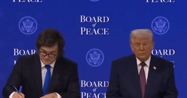 Milei, Trump, Davos y las advertencias que vienen de Auschwitz