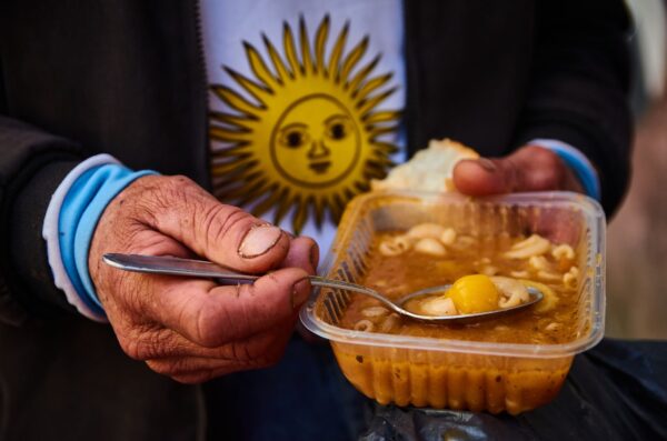 Recrudece el aumento de precios de los alimentos en Argentina y pone en jaque a su población