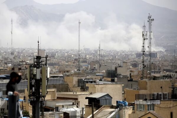 Trump confirma ataque a Irán: “caerán bombas por todas partes”