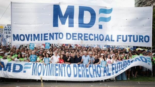 Kicillof contra la reforma: Las viejas recetas de flexibilización que ya fracasaron en la Argentina