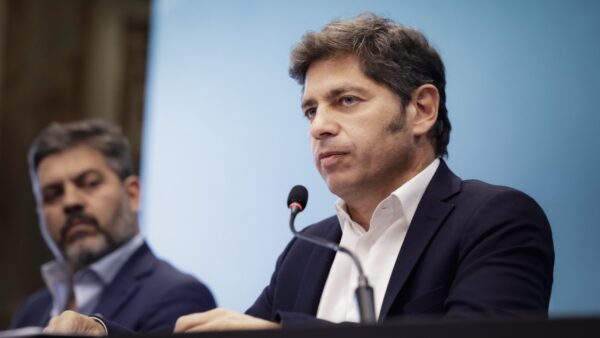 Kicillof cuestiona a Milei por YPF: “Festejan, pero jugaron para el equipo contrario”
