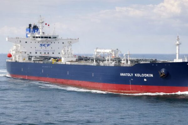 Llegó a Cuba el petrolero ruso con 100.000 toneladas de crudo