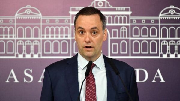 ¿Qué hay detrás de la comedia de este miércoles?