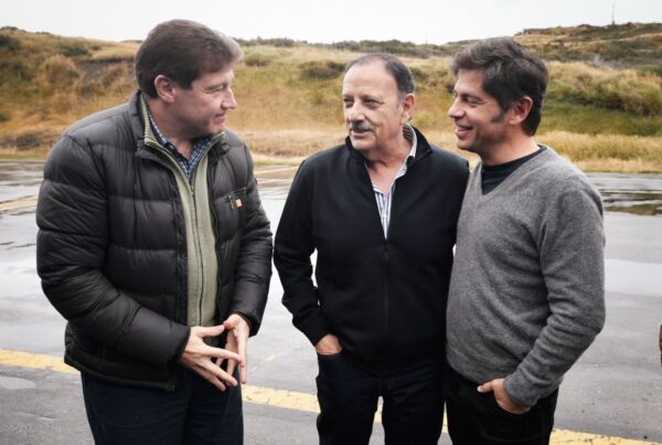 Kicillof, Quintela y Melella ya están juntos en la previa a la vigilia por Malvinas