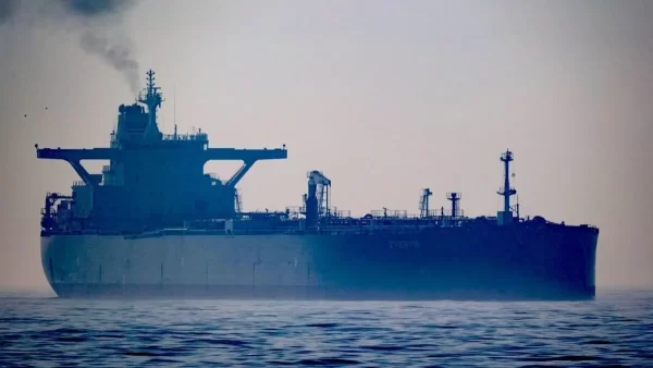 Irán retrasa su respuesta al ataque estadounidense contra un buque de carga por motivos de seguridad de la tripulación y sus familias