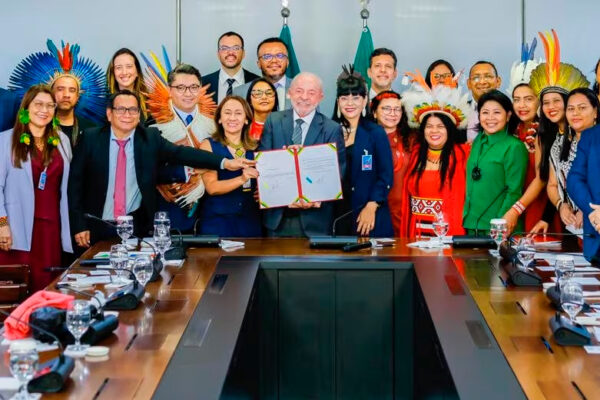 Lula crea la primera Universidad Federal Indígena de Brasil