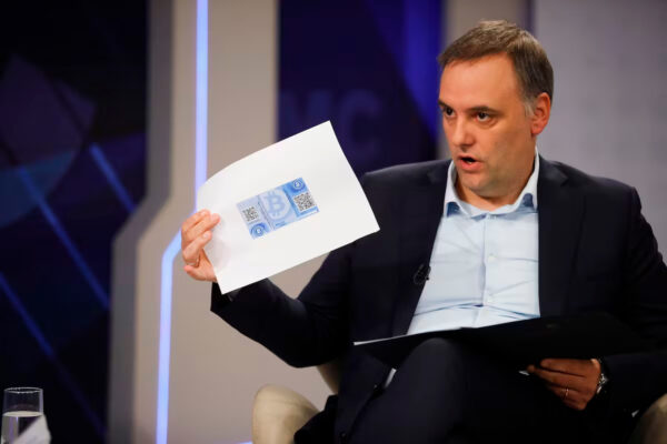 Adorni reconoció que mintió en sus declaraciones juradas y ahora dice que tenía ahorros por US$500.000