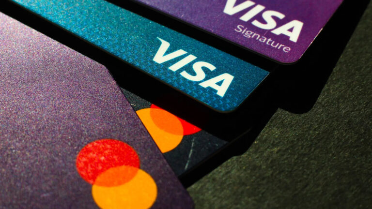 Visa y MasterCard dejan de funcionar desde hoy en Cuba por las sanciones de EEUU