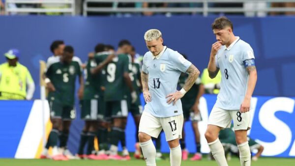 Uruguay y un empate amargo en el debut frente a Arabia Saudita