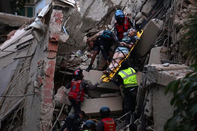 EEUU enviará equipos de rescate y ayuda humanitaria a Venezuela