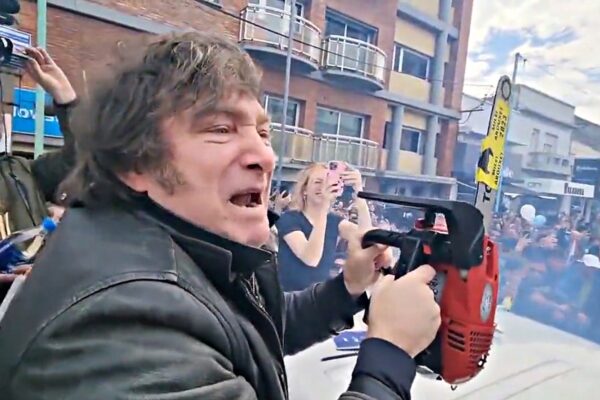 Milei y su país imaginario: “Argentina no produce nada, sin importaciones estaríamos comiendo dulce de leche”