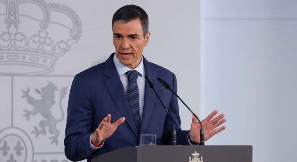 Sánchez sobre la ley de lobbies: PP y Vox no quieren que sepamos quiénes son sus amos