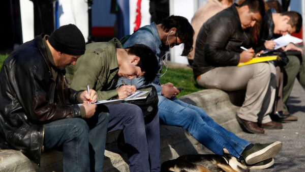 Milei lleva 14 meses consecutivos de destrucción de empleos: 156.000 en lo que va de 2026