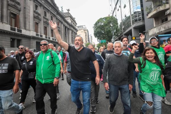 ATE marcha a la quinta presidencial de Olivos contra los “despidos extorsivos” de Milei