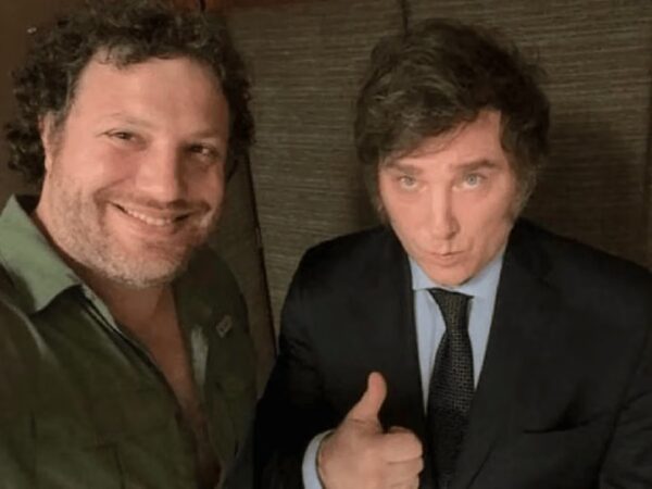 New York Times se ríe del asesor estrella de Milei: se “enamoró” de una modelo hecha con IA