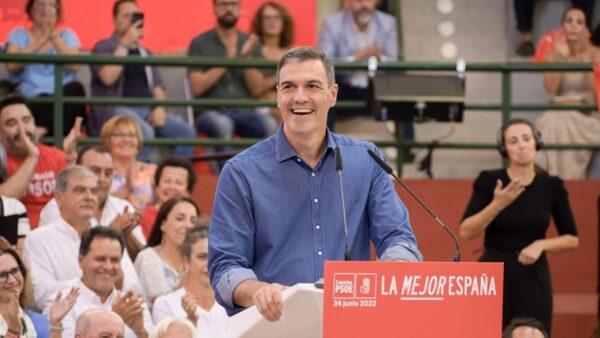 Pedro Sánchez llama a movilizarse: “España necesita cuatro años más de avance y menos insultos de la derecha”
